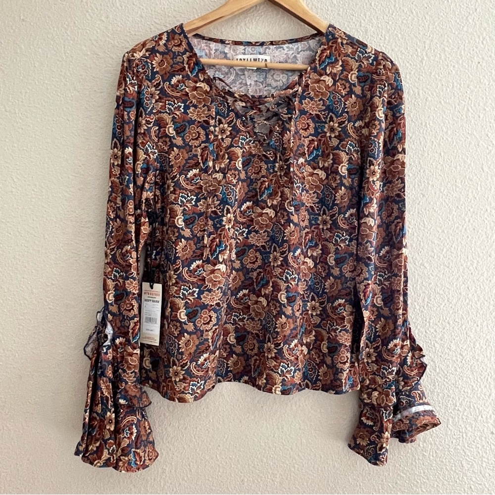 IDYLLWIND WOMEN'S ROUGE PAISLEY‎ PRINT LACE-UP TOP - Picture 2 of 14
